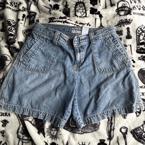 below the waist old navy Jean Shorts - Picture 1 of 3